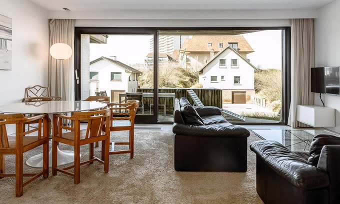 Oostduinkerke-Bad Apartment | 2 bedroom accommodation in Oostduinkerke