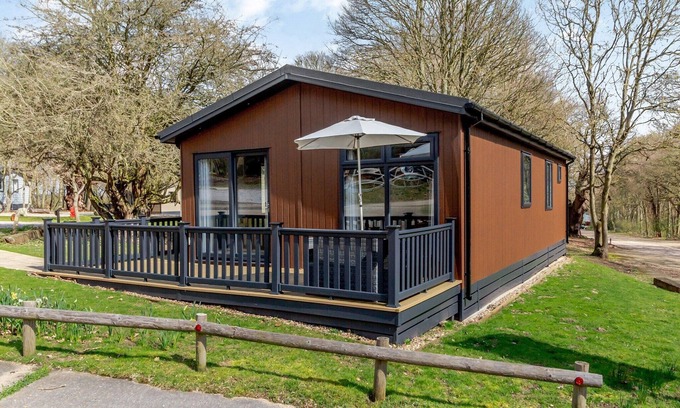 Woolverstone Cabin | 2 bedroom accommodation in Woolverstone, Ipswich