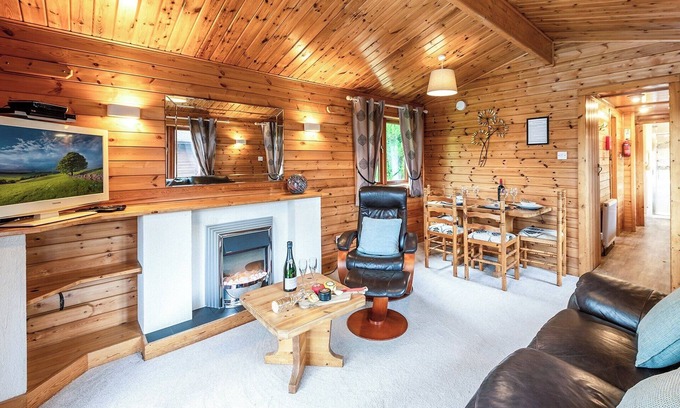 Hoptonheath Cabin | 2 bedroom accommodation in Hopton Heath, Craven Arms