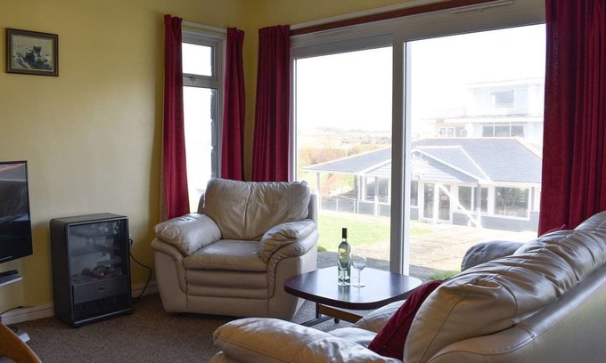 Freshwater Cabin | 2 bedroom accommodation in Colwell Bay, near Freshwater