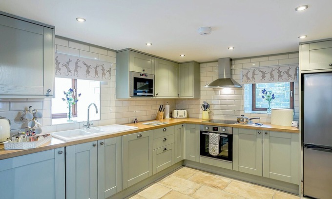Dunford Bridge Cottage | 2 bedroom accommodation in Don View, near Dunford Bridge