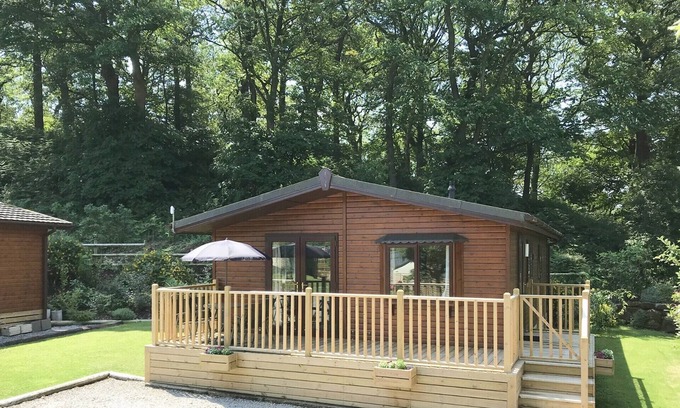 Frodsham House | 2 bedroom accommodation in Frodsham, Nr Chester