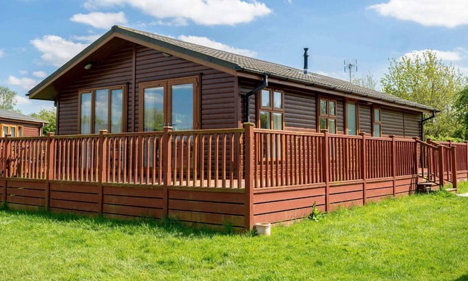 Yaxham Cabin | 2 bedroom accommodation in Yaxham, Dereham
