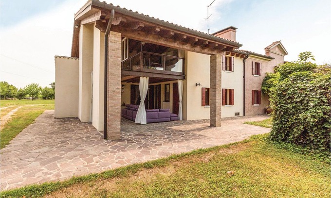 Silea Apartment | 2 bedroom accommodation in Silea -TV-