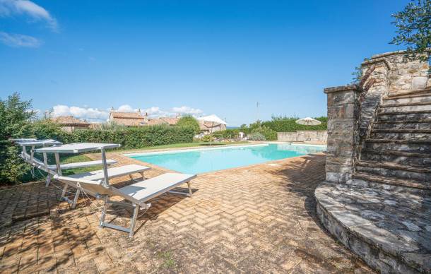 Izzalini Apartment | 2 bedroom accommodation in Todi PG