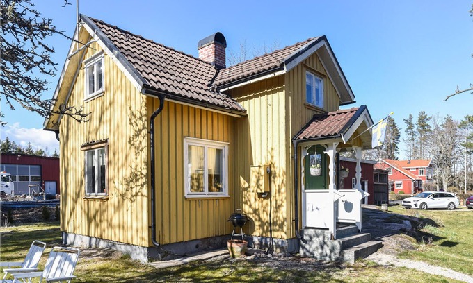 Sorbo House | 2 bedroom accommodation in Brålanda