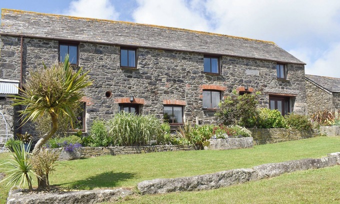 Saint Kew Cottage | 2 bedroom accommodation in St Endellion, near Port Isaac