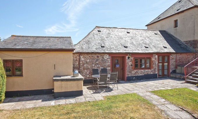 Dawlish Cabin | 2 bedroom accommodation in Ashcombe, near Teignmouth