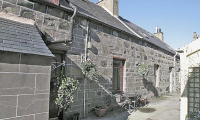 Gardenstown Cabin | 2 bedroom accommodation in Gardenstown, near Banff