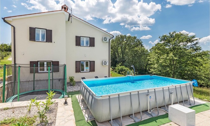 Snasici Apartment | 2 bedroom accommodation in Labin