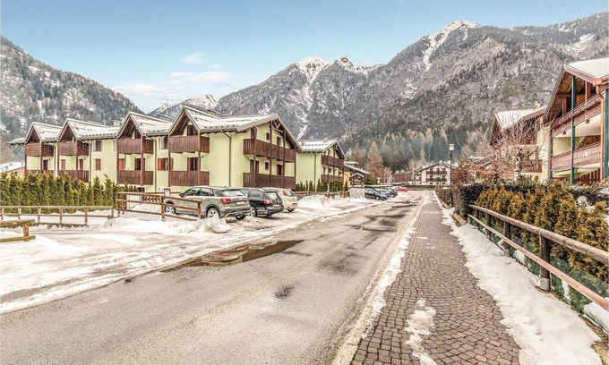 Carisolo Apartment | 2 bedroom accommodation in Carisolo