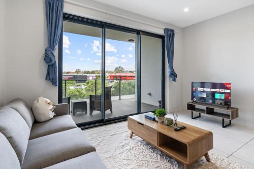 Macgregor Apartment | 2 Bedroom Apartment Balcony Close to All Hotspots