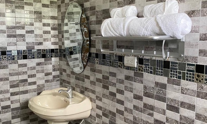 Bella Vista Apartment | 2-bedroom apartment in charming Boca Chica with WiFi, AC