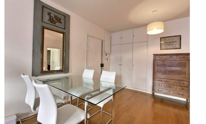 Quartier de l'Ecole-Militaire Apartment | 2 bedroom apartment in Saint Germain