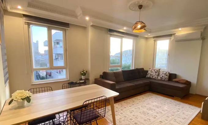 Alanya Apartment | 2-bedroom apartment in fabulous Alanya with WiFi, AC