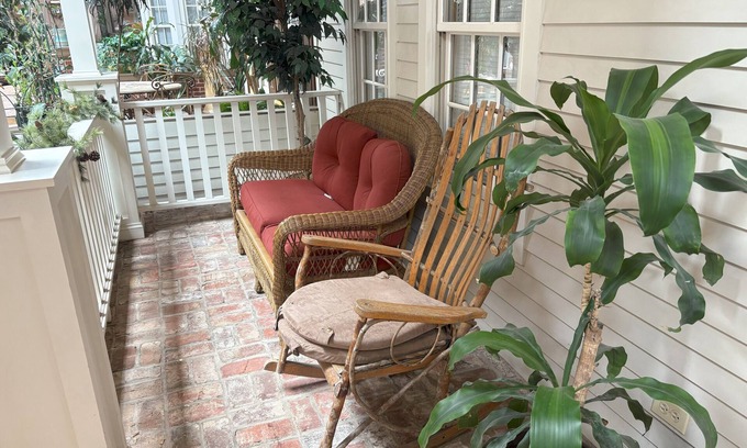 Lorain Apartment | 2-bedroom apartment in wonderful Lorain with AC