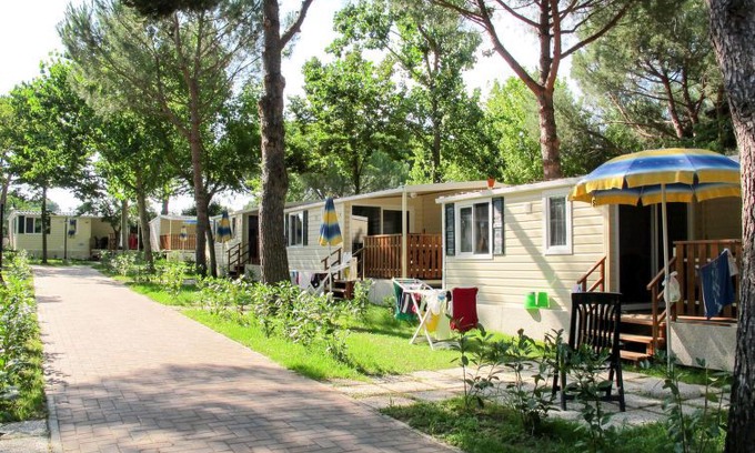 Badiaccia Apartment | 2 bedroom Apartment, sleeps 6 in Badiaccia with Air Con and WiFi