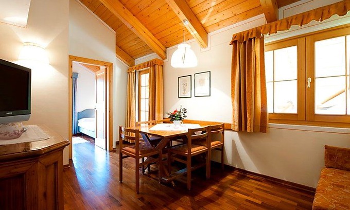 Carisolo Apartment | 2 bedroom Apartment, sleeps 6 in Carisolo with WiFi
