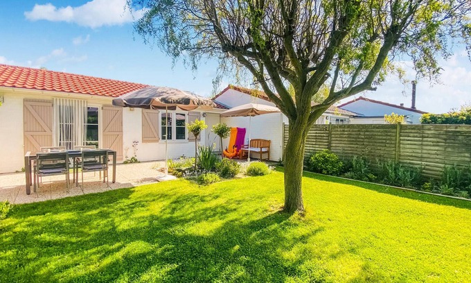 Bredene House | 2 bedroom awesome home in Bredene