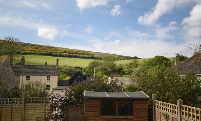 West Lulworth House | 2 bedroom Bungalow in Lulworth Cove - DC076