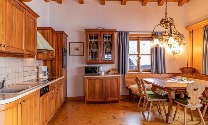 Kitzbuehel Ski Chalet | 2 bedroom chalet in kitzbã¼hel