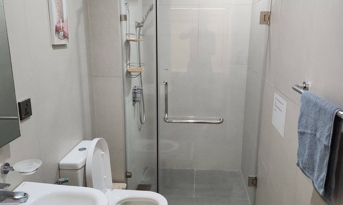 Davao Condo | 2-bedroom condo in marvelous Davao City with AC, WiFi