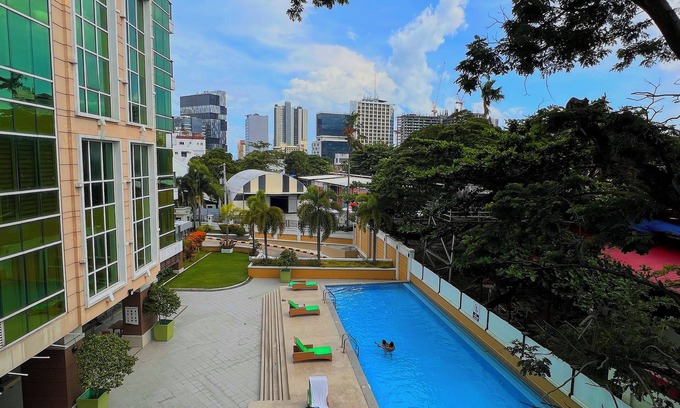 Cebu Condo | 2 Bedroom Condo in the Heart of Cebu