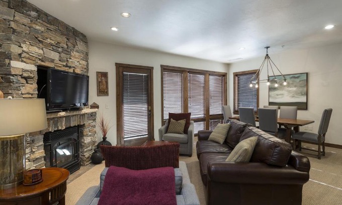 Deer Valley Apartment | 2 Bedroom Condo with Spa - Silver Baron Lodge condo