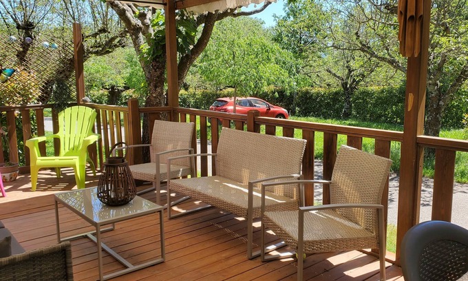 Berrias-et-Casteljau House | 2 Bedroom Mobile Home in Berrias-et-Casteljau