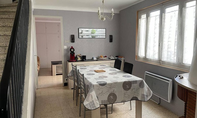 Greoux-les-Bains House | 2-bedroom house - Close to the spa - At the foot of the Château.