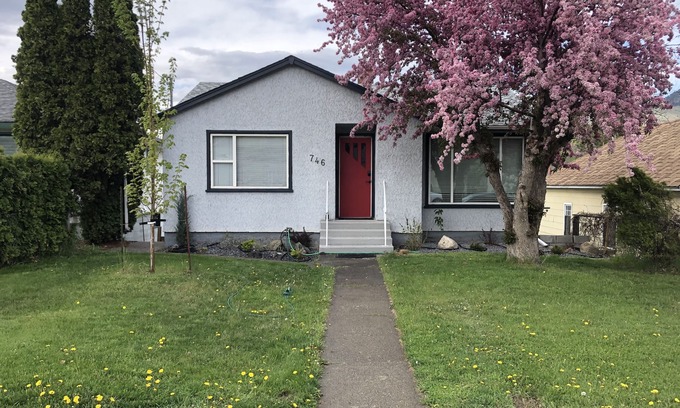 City Centre House | 2 bedroom house in the centre of Kamloops