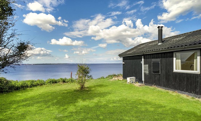 Ronbjerg House | 2 bedroom nice home in Roslev