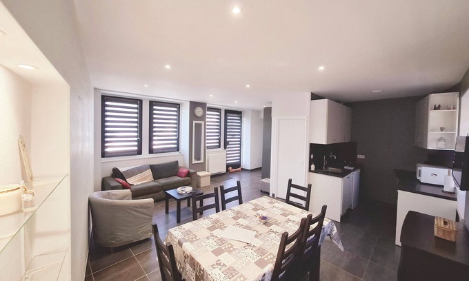 Damery House | 2 bedroom private vacation home in damery