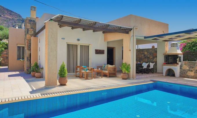 Istron Villa | 2 bedroom(s) Villa near Agios Nikolaos
