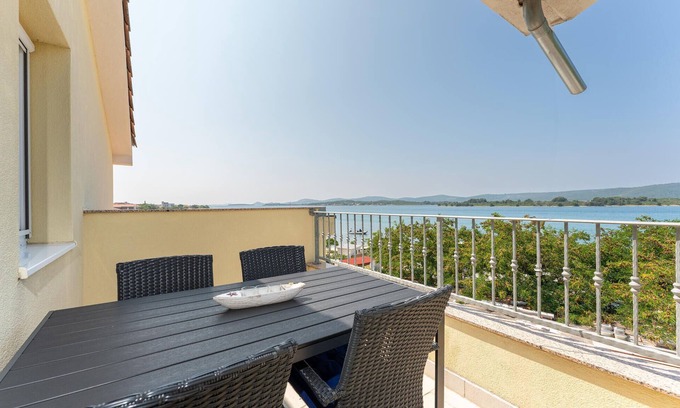 Turanj Apartment | 2 bedroom stunning apartment in Turanj