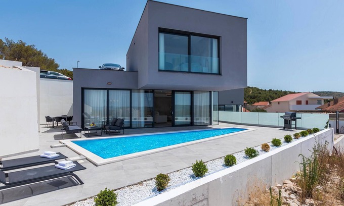 Sibenik House | 2 bedroom stunning home in Sibenik