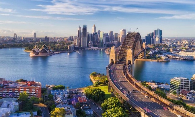 Zetland Apartment | 2-Bedroom Suite in Superb Zetland Sydney