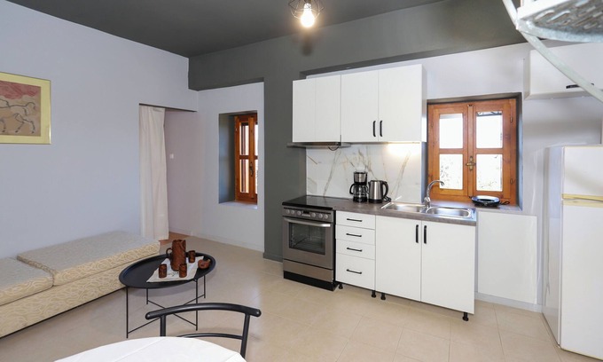 Maroulas Villa | 2-bedroom villa in Maroulas Rethymno Villa Pnoi
