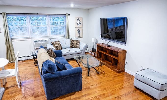 Asbury Park Apartment | 2 blocks to the beach- pet friendly with parking!