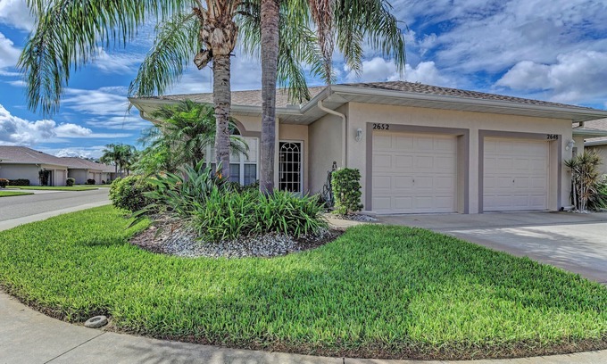 Bradenton Villa | 2 BR,2BA Villa with den & garage close to the beaches of Anna Maria Island