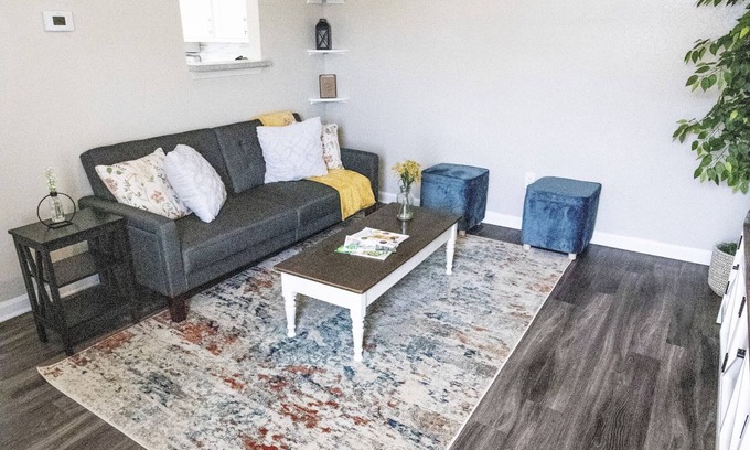 Gulfport Apartment | 2 Br Apt w/pool and fast Wi-fi