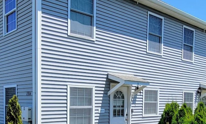 Point Judith House | 2 BR Beach Condo, 1 block from Ocean!