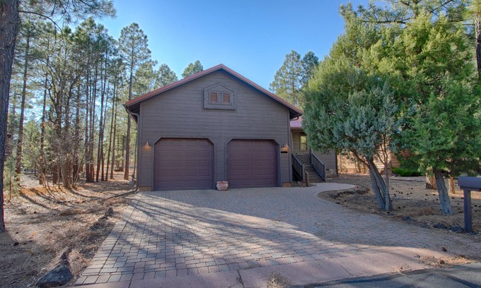 Torreon Cabin | 2 BR Cabin in Torreon - The Red Roof
