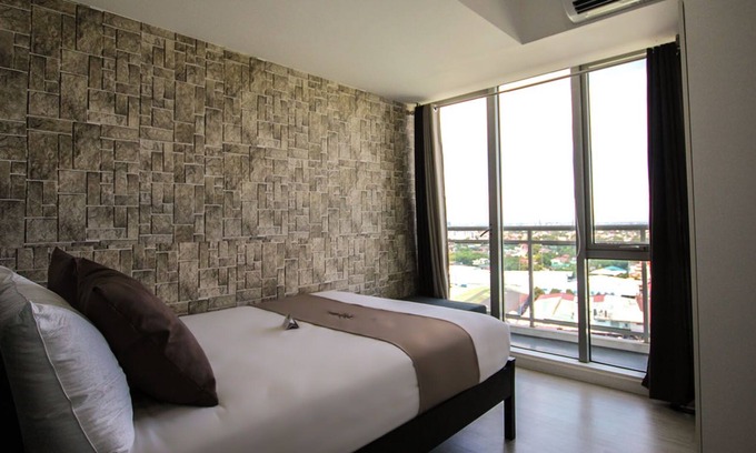Don Bosco Apartment | 2-BR City View @ Miami 1718