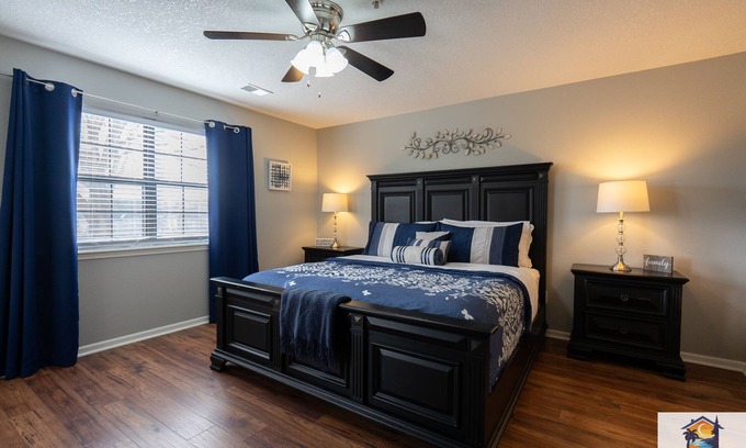 Branson Condo | 2 BR Condo Near the Strip ~ 2 Pools ~ FREE TICKETS INCLUDED! (FHE-3)