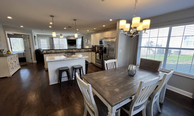Table Rock Condo | 2 BR Condo Near "The Strip" and Golf ~ FREE ATTRACTION TICKETS INCLUDED (MB10-2)