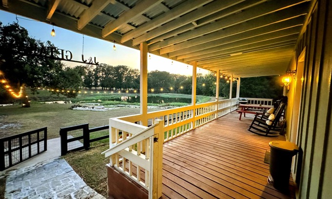 Burton Cottage | 2-Br Country Cottage on rolling hills of Burton, 15 min from Round Top!