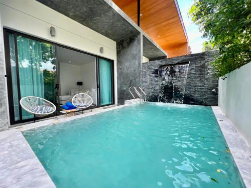 Chalong Villa | 2 BR Modern Pool Villa Chalong
