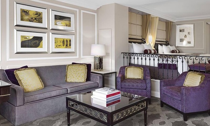 Las Vegas Hotel | 2 Connecting Suites at a 5⭐️ Hotel