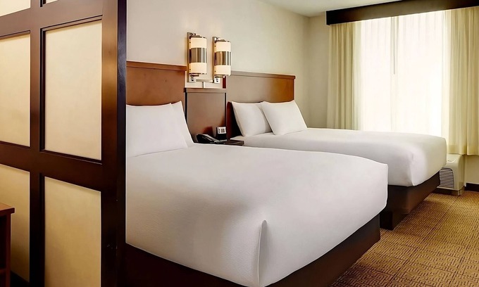 Austin Hotel | 2 Convenient Units! Pets Allowed, FREE Parking, Quick Drive to The Vortex!